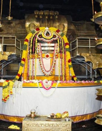 Brihadeeswarar Temple lord